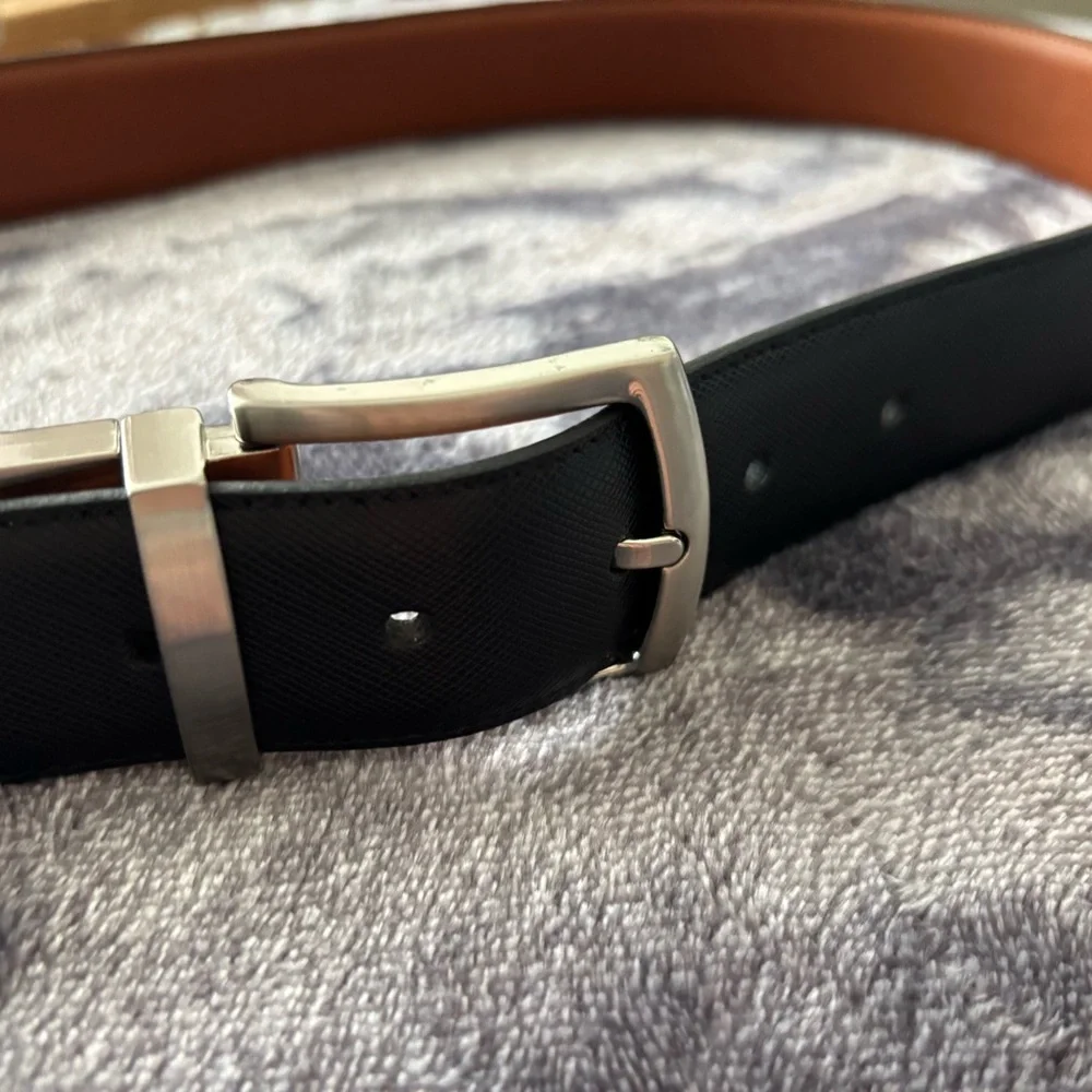 Geoffrey Beene Black Genuine Leather Belt Men's 36 Silver Tone Buckle